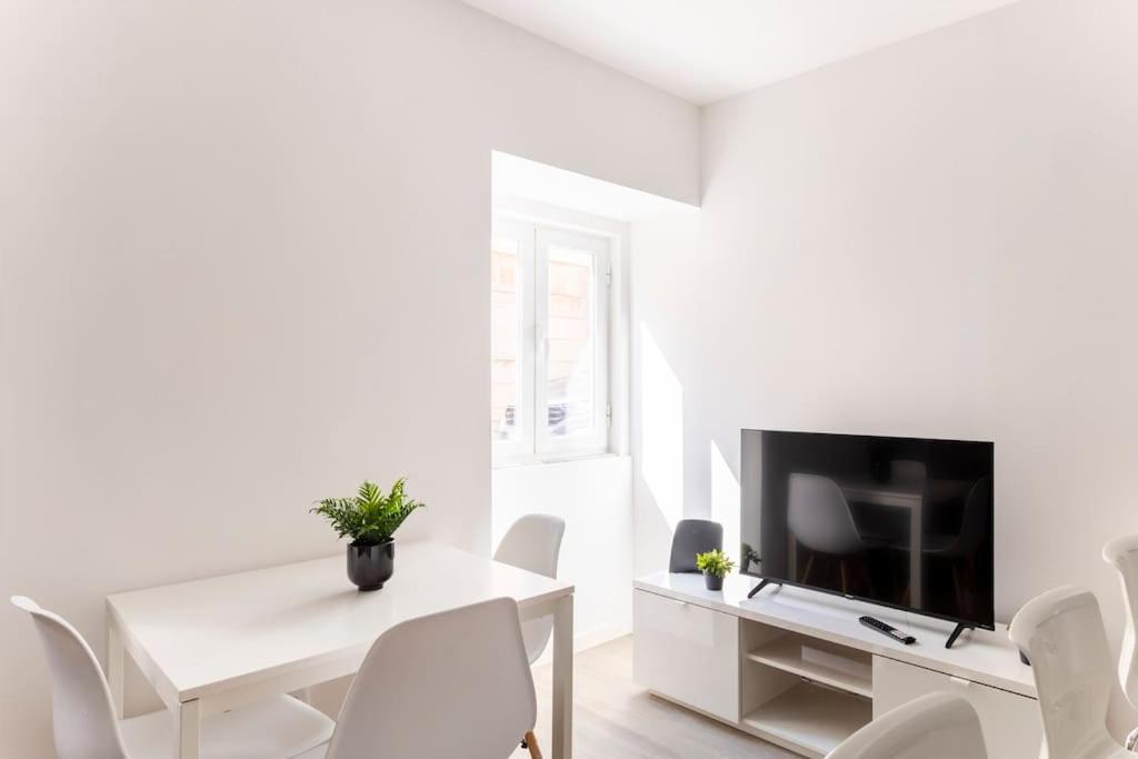 Cozy And Modern Flat In Appartement Lisboa